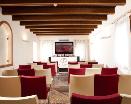 Discover the conference rooms in the Best Western Titian Inn Hotel Treviso and organize your events in Treviso - Silea