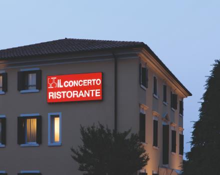 Discover the unique flavors of the Il Concerto Restaurant, inside the Titian Inn Hotel Treviso!